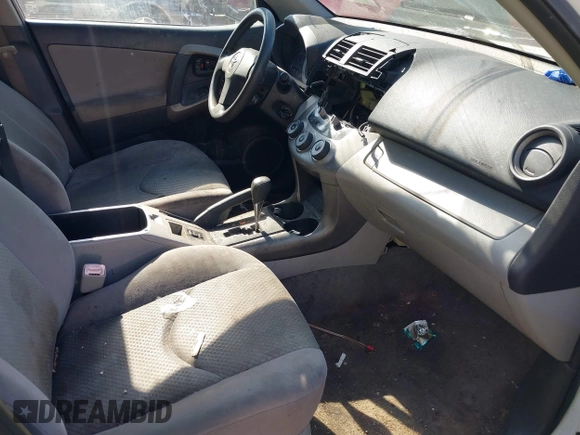 2008 Toyota RAV4 with VIN JTMZD33V886057057, listed as a IAAI auction lot 42056398 with 264,675 mi miles. Bid and sale history available at carsss.com. Image 5.