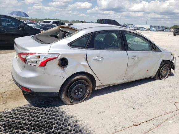2012 Ford Focus SE с VIN 1FAHP3F26CL201547, выставлен на аукционе Copart как лот 51965375 с пробегом 78 326 миль миль и Списание • Salvage title. История ставок и продаж доступна на DreamBid. Изображение 3.