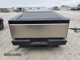 2024 Tesla Cybertruck z VIN 7G2CEHED6RA008072, wystawiony jako Copart lot #70886484 z przebiegiem 11 268 mil mil oraz Szkody całkowita. Historia ofert i sprzedaży dostępna na DreamBid. Obrazek 6.