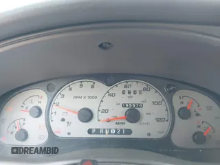 2003 Ford Ranger XL Fleet z VIN 1FTZR15E93PB50885, wystawiony jako IAAI lot #42846331 z przebiegiem 185 575 mil mil oraz . Historia ofert i sprzedaży dostępna na DreamBid. Obrazek 7.