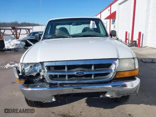 2000 Ford Ranger XL with VIN 1FTYR10V7YTA35140, listed as a IAAI auction lot 41269630 with 127,886 mi miles. Bid and sale history available at carsss.com. Image 6.