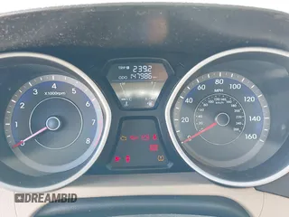 2013 Hyundai Elantra GLS с VIN KMHDH4AE6DU928322, выставлен на аукционе IAAI как лот 42054141 с пробегом 147 986 миль миль и . История ставок и продаж доступна на DreamBid. Изображение 7.