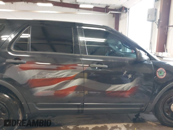 2013 Ford Police Interceptor Utility z VIN 1FM5K8AR0DGC63240, wystawiony jako IAAI lot #41955285 z przebiegiem 235 563 mil mil oraz . Historia ofert i sprzedaży dostępna na DreamBid. Obrazek 14.