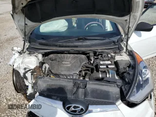 2016 Hyundai Veloster z VIN KMHTC6AD2GU272413, wystawiony jako Copart lot #55530805 z przebiegiem Nie podano mil oraz Szkoda całkowita • Salvage title. Historia ofert i sprzedaży dostępna na DreamBid. Obrazek 11.