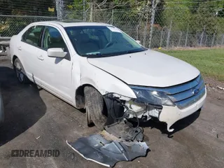 2010 Ford Fusion SEL with VIN 3FAHP0JG6AR414255, listed as a IAAI auction lot 42074036 with 184,896 mi miles. Bid and sale history available at carsss.com. Image 1.