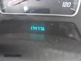 2004 GMC Envoy SLE с VIN 1GKDT13S242361580, выставлен на аукционе IAAI как лот 42453931 с пробегом 174 776 миль миль и . История ставок и продаж доступна на DreamBid. Изображение 15.