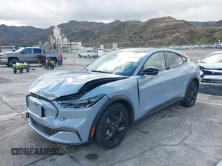 2024 Ford Mustang Mach-E Select с VIN 3FMTK1R47RMA03731, выставлен на аукционе IAAI как лот 41778026 с пробегом Не указан миль и . История ставок и продаж доступна на DreamBid. Изображение 18.