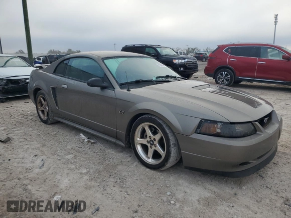 2001 Ford Mustang GT Deluxe with VIN 1FAFP42X81F232678, listed as a Copart auction lot 85596424 with 148,204 mi miles and Clean Title. Bid and sale history available at carsss.com. Image 4.