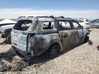 2022 Kia Carnival SX with VIN KNDNE5H33N6068932, listed as a Copart auction lot 59307574 with 0 mi miles and Salvage Title. Bid and sale history available at carsss.com. Image 3.