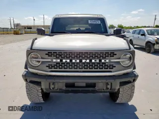 2024 Ford Bronco Badlands with VIN 1FMEE9BP3RLA25956, listed as a Copart auction lot 62846675 with 2,740 mi miles and Salvage title. Bid and sale history available at DreamBid. Image 5.