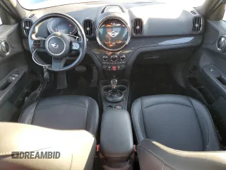 2022 MINI Countryman Cooper with VIN WMZ43BR06N3N37520, listed as a Copart auction lot 80974084 with 31,037 mi miles and Salvage title. Bid and sale history available at DreamBid. Image 8.