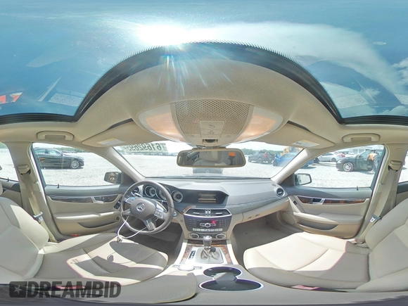 2012 Mercedes-Benz C 300 Sport z VIN WDDGF8BB8CA731905, wystawiony jako Copart lot #61692695 z przebiegiem 98 773 mil mil oraz Szkoda całkowita • Salvage title. Historia ofert i sprzedaży dostępna na DreamBid. Obrazek 14.