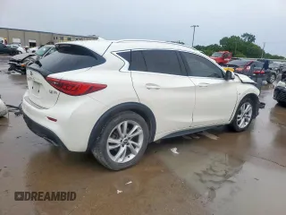 2018 Infiniti QX30 Premium with VIN SJKCH5CP2JA056283, listed as a Copart auction lot 60574585 with 102,573 mi miles and Salvage title. Bid and sale history available at DreamBid. Image 3.