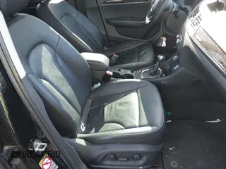 2015 Audi Q3 Prestige with VIN WA1GFCFS4FR004025, listed as a IAAI auction lot 41286031 with 103,132 mi miles and . Bid and sale history available at DreamBid. Image 5.