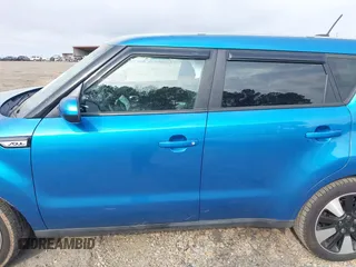 2016 Kia Soul + with VIN KNDJP3A55G7330696, listed as a IAAI auction lot 41936996 with 135,546 mi miles. Bid and sale history available at carsss.com. Image 14.
