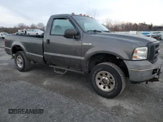 2005 Ford F-250 XL with VIN 1FTNF21585EA85013, listed as a Copart auction lot 86022804 with 117,198 mi miles and Clean Title. Bid and sale history available at DreamBid. Image 4.