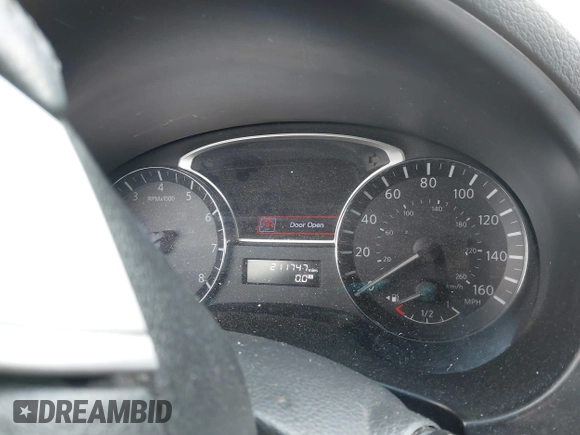 2014 Nissan Altima 2.5 S with VIN 1N4AL3AP5EC170567, listed as a IAAI auction lot 42011327 with 211,747 mi miles. Bid and sale history available at carsss.com. Image 7.