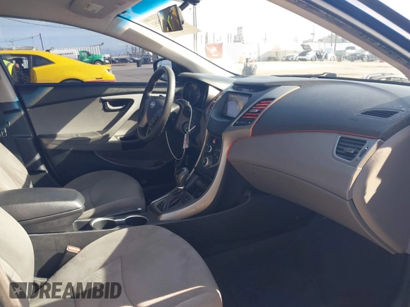 2015 Hyundai Elantra SE z VIN 5NPDH4AE0FH646713, wystawiony jako IAAI lot #41913551 z przebiegiem 107 598 mil mil oraz . Historia ofert i sprzedaży dostępna na DreamBid. Obrazek 5.