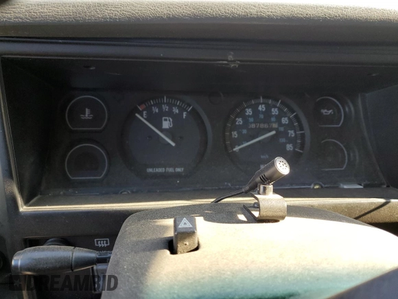 1996 Jeep Cherokee SE with VIN 1J4FJ28S0TL272778, listed as a Copart auction lot 83498634 with Not provided miles and Salvage title. Bid and sale history available at DreamBid. Image 9.