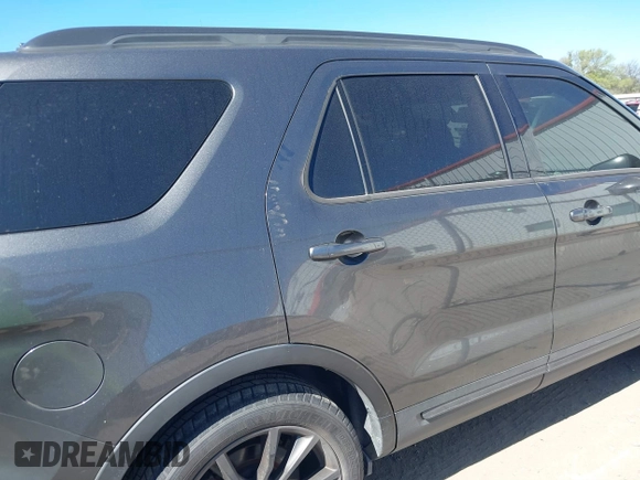 2017 Ford Explorer XLT with VIN 1FM5K7DH6HGC31749, listed as a IAAI auction lot 41839014 with 173,564 mi miles and . Bid and sale history available at DreamBid. Image 13.