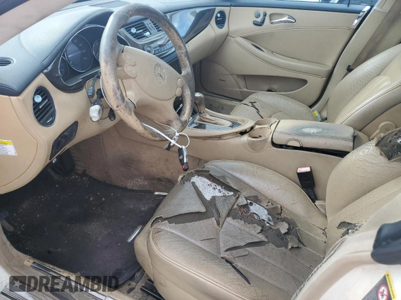 2008 Mercedes-Benz CLS-Class 5.5L with VIN WDDDJ72X88A121145, listed as a Copart auction lot 73694074 with 0 mi miles and Clean Title. Bid and sale history available at carsss.com. Image 7.