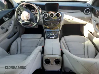 2017 Mercedes-Benz C 300 с VIN 55SWF4JB7HU188608, выставлен на аукционе Copart как лот 57176555 с пробегом 58 856 миль миль и Списание • Salvage title. История ставок и продаж доступна на DreamBid. Изображение 8.
