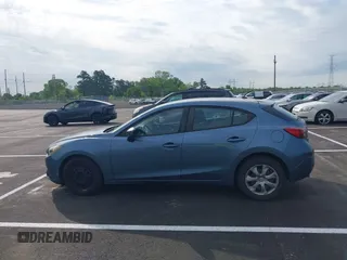 2014 Mazda 3 i Sport with VIN JM1BM1K70E1204263, listed as a IAAI auction lot 42068205 with 153,139 mi miles and . Bid and sale history available at carsss.com. Image 14.