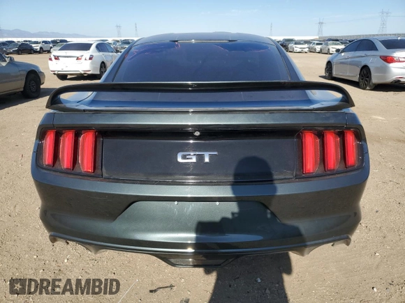 2015 Ford Mustang GT z VIN 1FA6P8CF2F5355774, wystawiony jako Copart lot #54359735 z przebiegiem 85 410 mil mil oraz Szkody całkowita. Historia ofert i sprzedaży dostępna na DreamBid. Obrazek 6.