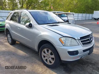 2007 Mercedes-Benz M 350 with VIN 4JGBB86E47A279277, listed as a IAAI auction lot 42212093 with 223,939 mi miles and . Bid and sale history available at DreamBid. Image 1.