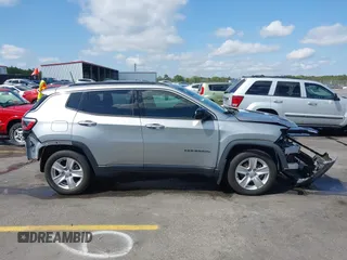 2022 Jeep Compass Latitude with VIN 3C4NJCBB3NT188428, listed as a IAAI auction lot 41930096 with 37,085 mi miles and . Bid and sale history available at DreamBid. Image 13.