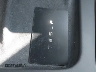 2024 Tesla Model Y z VIN 7SAYGDED4RF161518, wystawiony jako IAAI lot #41682252 z przebiegiem 6 844 mil mil oraz . Historia ofert i sprzedaży dostępna na DreamBid. Obrazek 11.
