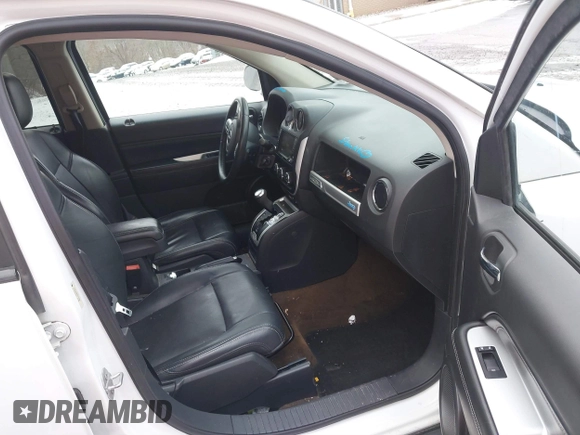 2015 Jeep Compass Limited with VIN 1C4NJDCB9FD216387, listed as a IAAI auction lot 41231484 with 95,436 mi miles. Bid and sale history available at carsss.com. Image 5.