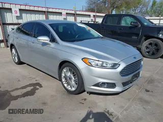 2016 Ford Fusion SE with VIN 3FA6P0HD5GR279541, listed as a IAAI auction lot 41849560 with 70,639 mi miles. Bid and sale history available at carsss.com. Image 1.
