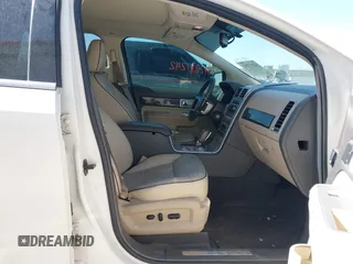 2008 Lincoln MKX z VIN 2LMDU68C28BJ06421, wystawiony jako IAAI lot #42217242 z przebiegiem 231 820 mil mil oraz . Historia ofert i sprzedaży dostępna na DreamBid. Obrazek 5.
