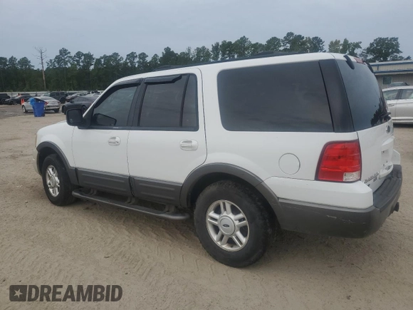 2004 Ford Expedition XLT with VIN 1FMPU16W84LA94570, listed as a Copart auction lot 70442774 with 254,932 mi miles and Salvage Title. Bid and sale history available at carsss.com. Image 2.