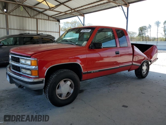 1997 Chevrolet Silverado 1500 with VIN 1GCEK19R1VE137711, listed as a Copart auction lot 50542465 with 297,338 mi miles and Salvage Title. Bid and sale history available at DreamBid. Image 1.