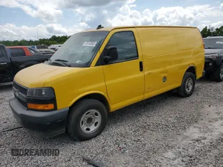 2020 Chevrolet Express Cargo z VIN 1GCWGAFP5L1159031, wystawiony jako Copart lot #55140805 z przebiegiem 188 128 mil mil oraz Czysty tytuł • Clean title. Historia ofert i sprzedaży dostępna na DreamBid. Obrazek 1.