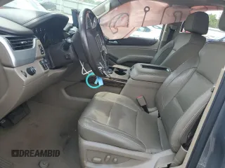 2019 GMC Yukon XL SLT z VIN 1GKS1GKC0KR325305, wystawiony jako Copart lot #56219325 z przebiegiem 136 295 mil mil oraz Szkoda całkowita • Salvage title. Historia ofert i sprzedaży dostępna na DreamBid. Obrazek 7.