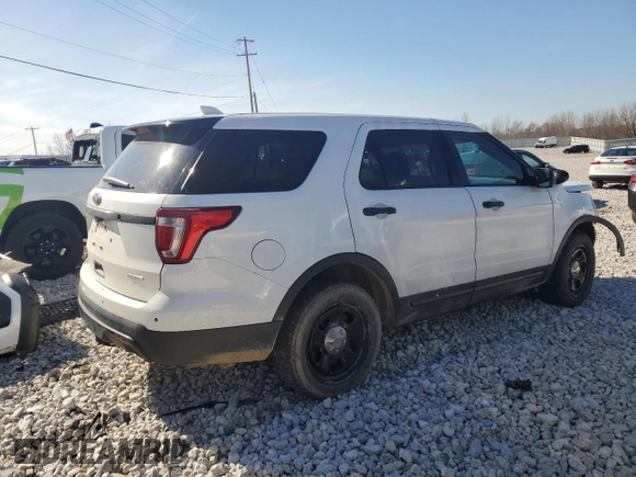 2017 Ford Police Interceptor Utility z VIN 1FM5K8AT2HGB33378, wystawiony jako Copart lot #53235295 z przebiegiem Nie podano mil oraz Czysty tytuł • Clean title. Historia ofert i sprzedaży dostępna na DreamBid. Obrazek 3.