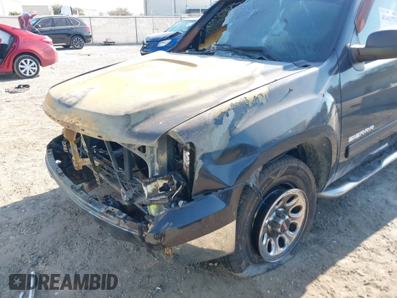 2010 GMC Sierra 1500 with VIN 1GTSCUEAXAZ218999, listed as a IAAI auction lot 41443773 with Not Provided miles and . Bid and sale history available at DreamBid. Image 13.