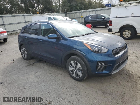 2022 Kia Niro LXS with VIN KNDCB3LCXN5539265, listed as a Copart auction lot 47728085 with 54,827 mi miles and Salvage Title. Bid and sale history available at carsss.com. Image 4.