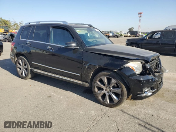 2011 Mercedes-Benz GLK 350 with VIN WDCGG8HB9BF678805, listed as a Copart auction lot 69872274 with 139,268 mi miles and Salvage Title. Bid and sale history available at DreamBid. Image 4.