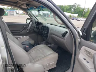 2003 Toyota Sequoia SR5 with VIN 5TDBT44A93S170594, listed as a IAAI auction lot 42251396 with 218,620 mi miles and . Bid and sale history available at DreamBid. Image 5.