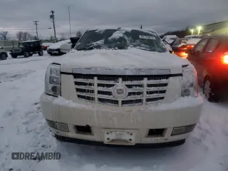 2012 Cadillac Escalade EXT Luxury with VIN 3GYT4MEF6CG144877, listed as a Copart auction lot 87723075 with 198,137 mi miles and Salvage Title. Bid and sale history available at carsss.com. Image 5.