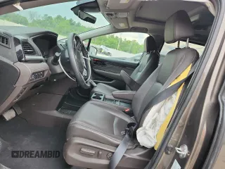 2022 Honda Odyssey Touring z VIN 5FNRL6H89NB020462, wystawiony jako Copart lot #65296455 z przebiegiem 52 058 mil mil oraz Szkoda całkowita • Salvage title. Historia ofert i sprzedaży dostępna na DreamBid. Obrazek 7.