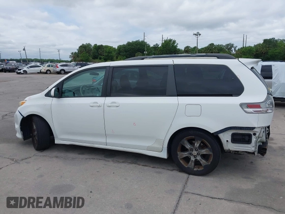 2011 Toyota Sienna SE with VIN 5TDXK3DC1BS069696, listed as a IAAI auction lot 41976857 with 160,994 mi miles. Bid and sale history available at carsss.com. Image 15.