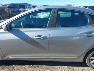 2016 Hyundai Azera Limited z VIN KMHFH4JGXGA568911, wystawiony jako IAAI lot #41428434 z przebiegiem 158 202 mil mil oraz . Historia ofert i sprzedaży dostępna na DreamBid. Obrazek 13.