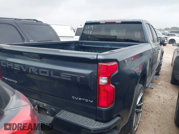 2020 Chevrolet Silverado 1500 Custom with VIN 1GCRWBEK7LZ195137, listed as a IAAI auction lot 41654932 with 54,420 mi miles. Bid and sale history available at carsss.com. Image 4.