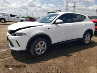 2024 Dodge Hornet GT z VIN ZACNDFAN0R3A42416, wystawiony jako Copart lot #58851055 z przebiegiem 5019 mil mil oraz Nie do naprawy. Historia ofert i sprzedaży dostępna na DreamBid. Obrazek 1.