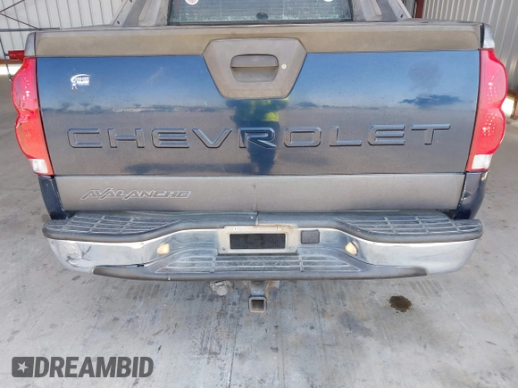 2006 Chevrolet Avalanche Z66 with VIN 3GNEC12Z76G233075, listed as a IAAI auction lot 42507082 with 218,395 mi miles and . Bid and sale history available at DreamBid. Image 13.